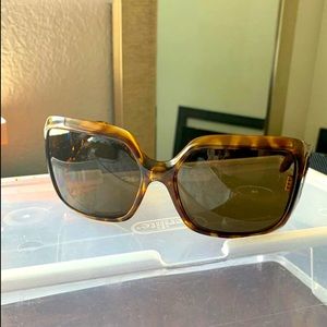 Woman’s Spy sunglasses